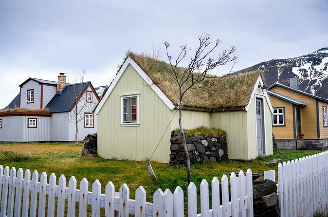 1-Hour Siglufjörður Stroll - Stories about people, not only buildings