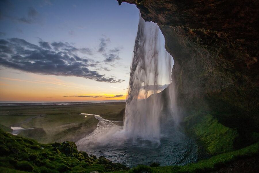 2 Day Iceland Winter Tour to South Coast - Jökulsárlón and Diamond Beach