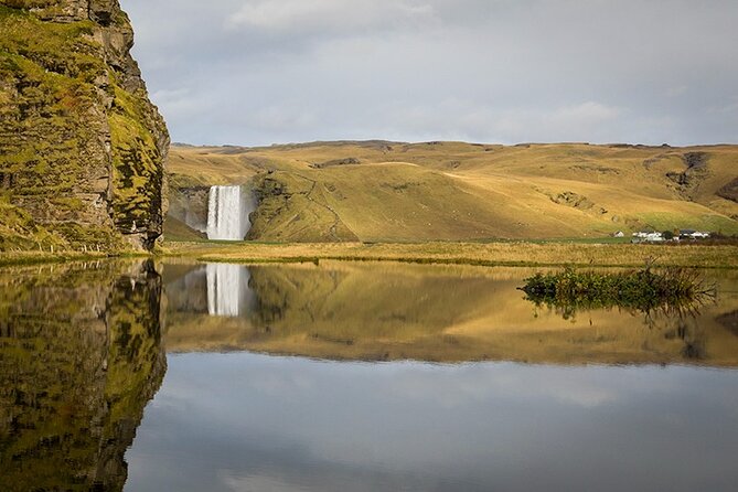 2-Day South Coast Waterfalls, Jokulsarlon Glacier Lagoon and Hike from Reykjavik - Skógafoss and the choice between river view and waterfall view