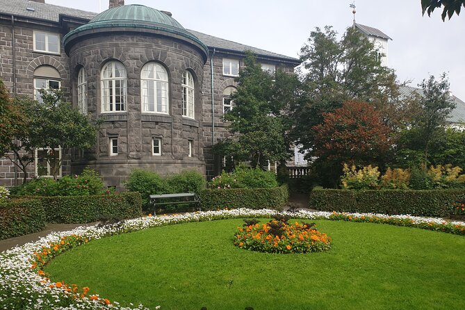 2-Hour Reykjavik Private Walking Tour - Statues, gardens, and a taste of local character