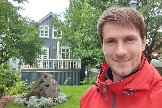 2-Hour Reykjavik Private Walking Tour - The guides and the stories you get along the way