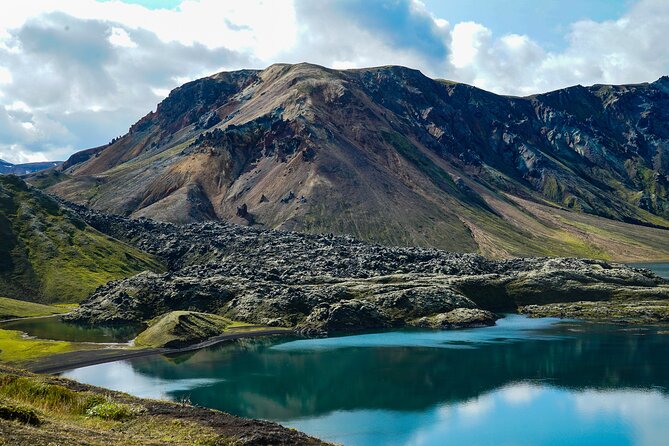 3-Day Icelandic Highlands, Háifoss & Grænihryggur Hiking Tour - Hut life, meals, and what the price really covers