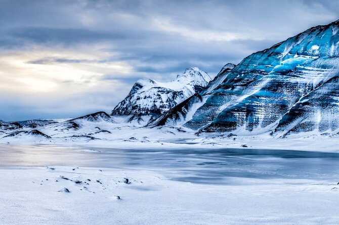 3 Hours Katla Ice Cave Tour/Meet in Vík - Katla Ice Cave: a striking natural destination under the glacier