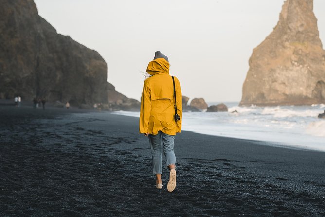 4 Day Blue Ice Cave, South Coast, Golden Circle, Snæfellsnes & Northern Lights - Hotels, meals, and what you pay extra for