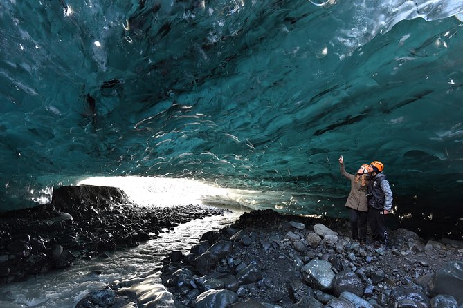 4 Day Blue Ice Cave, South Coast, Golden Circle, Snæfellsnes & Northern Lights - Who will enjoy this tour most