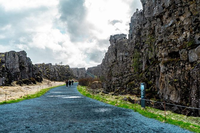 4-Day Iceland: Golden Circle, South Coast, Volcano Hike & Northern Lights - Why this four-day route works