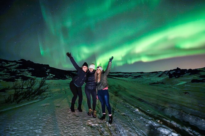 4-Day Iceland: Golden Circle, South Coast, Volcano Hike & Northern Lights - Guides, group size, and the road experience