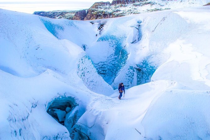 4 Days Self -Drive Tour with Pick Up - Golden Circle Camper Break-4x4 Campervan - Driving, camping, and winter practicality