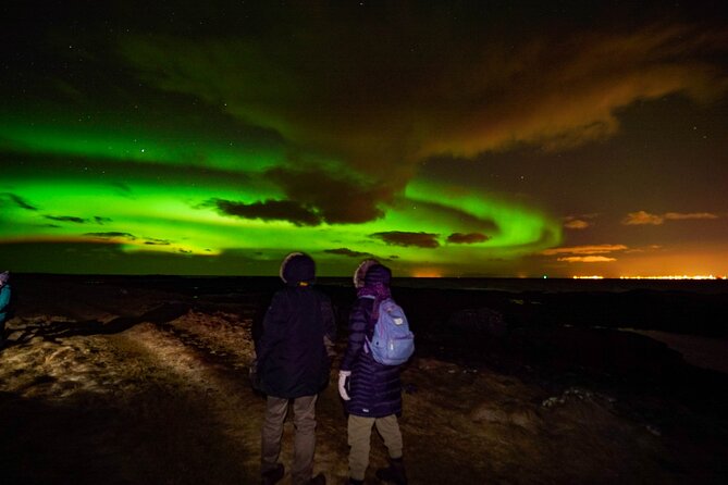 4x4 Reykjavik Northern Lights Tour with Photographer — Aurora RVK - The 4x4 vehicle and group size