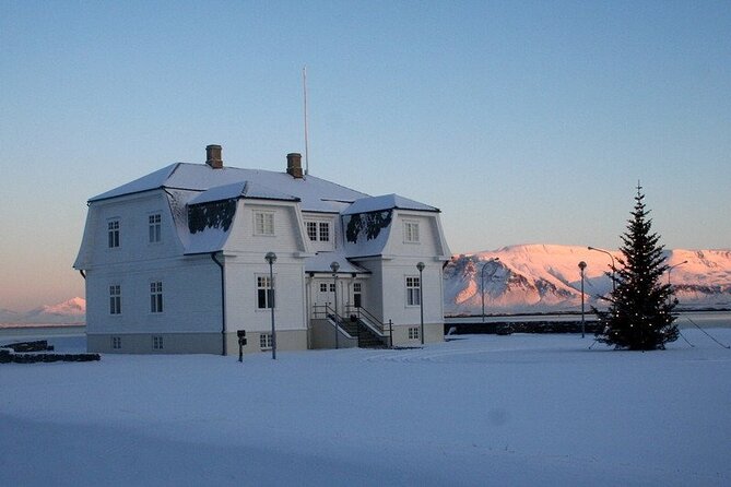 5-Days Land of Northern Lights Tour from Reykjavík - The optional Sólheimajökull glacier walk