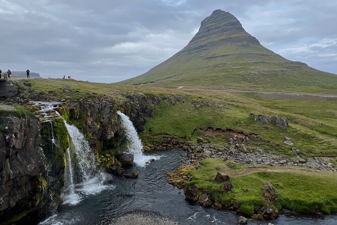 5 Days Snæfellsnes, Golden Circle and South Coast Private Tour - Day one: seals, a black church, and Kirkjufell