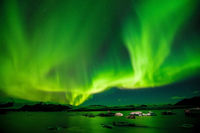 6-Day Minibus Tour Around Iceland from Reykjavik - Day 1: Gullfoss, Geysir, and Þingvellir