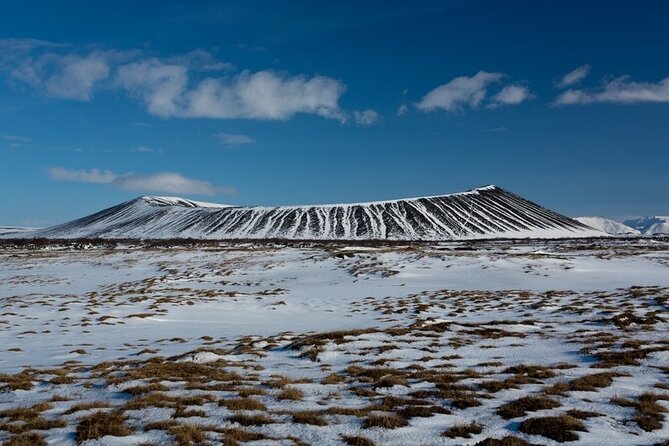 8-Days Guided Iceland Circle Tour from Reykjavík - Day 6: Icebergs, black sand, and the south coast