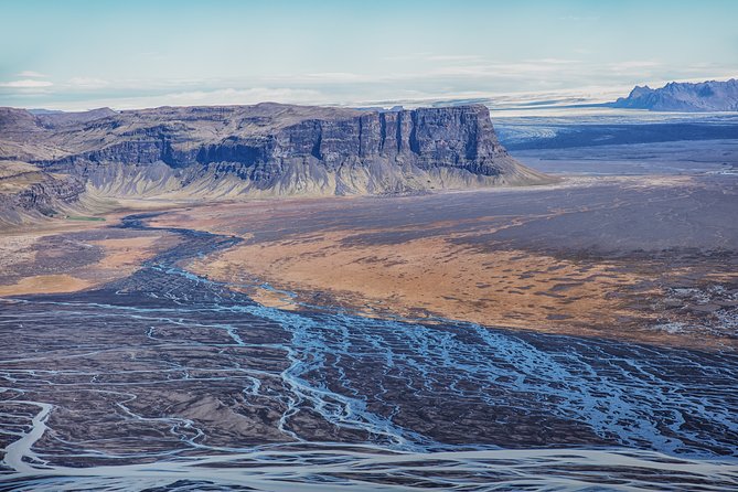 Airplane tour over black sands and riverbeds from Skaftafell - Is $411.85 per person good value?