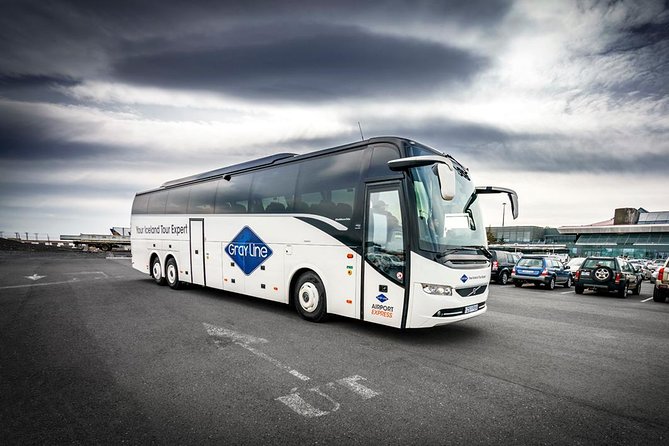 Airport Express Shared Arrival Transfer from Keflavik Airport to Reykjavik City - Luggage, comfort, and the real cost