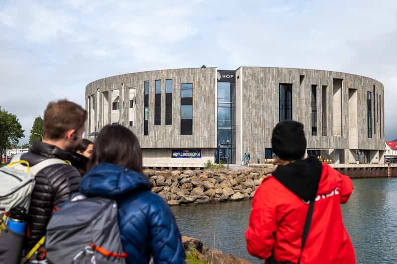 Akureyri: City Walk with Local Food - Timing, language, and booking details