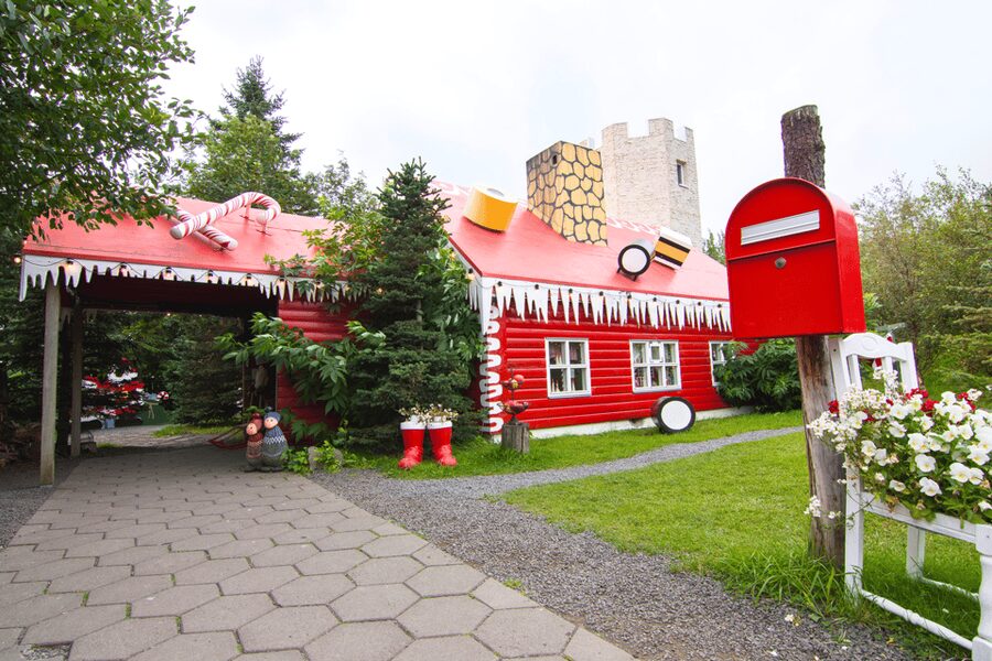 Akureyri: Goðafoss, Laufas & The Christmas House Combo Tour - Goðafoss gives the tour its big opening moment