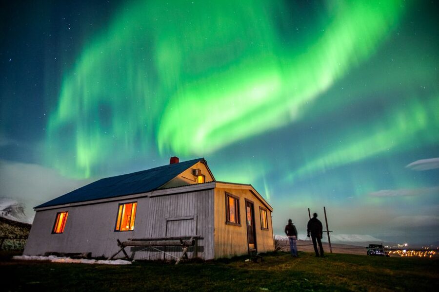 Akureyri: Northern Lights Photography Tour - Photography help, with one important qualification