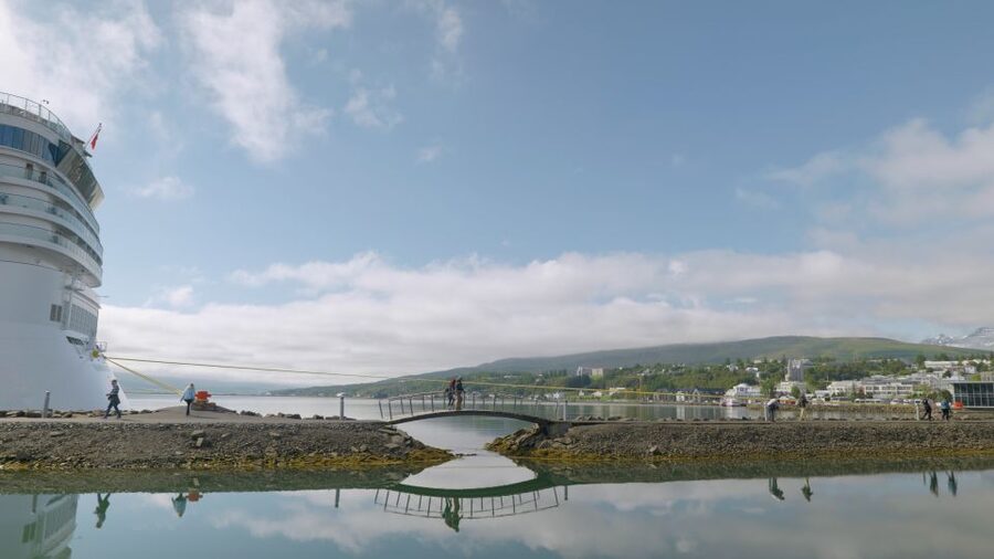 Akureyri Port: Lake Mývatn and Godafoss Waterfall Tour - Hverir: steam, mud, and brilliant mineral colors