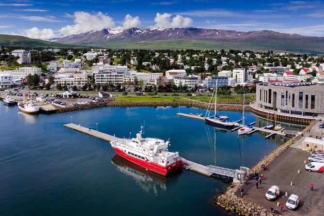 Akureyri - Private Airport Transfer - What the strong service record tells me