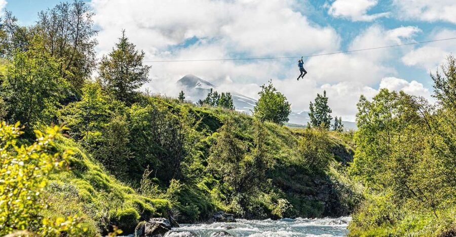 Akureyri: Zipline Tour - Five lines across Glerárgil