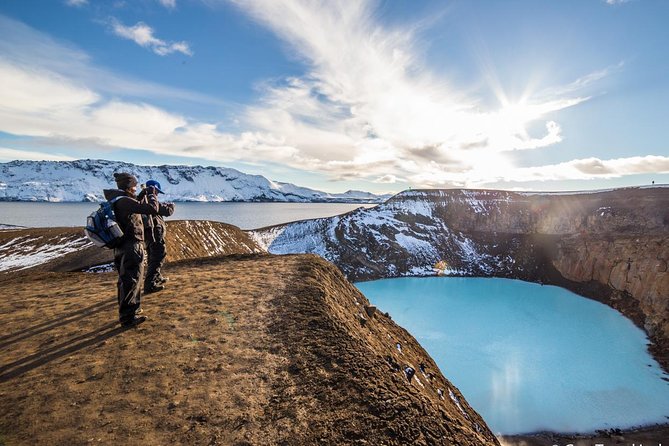 Askja & Holuhraun, Super Jeep Day Tour from Lake Myvatn - Gljúfrasmiður brings a waterfall before the volcanoes