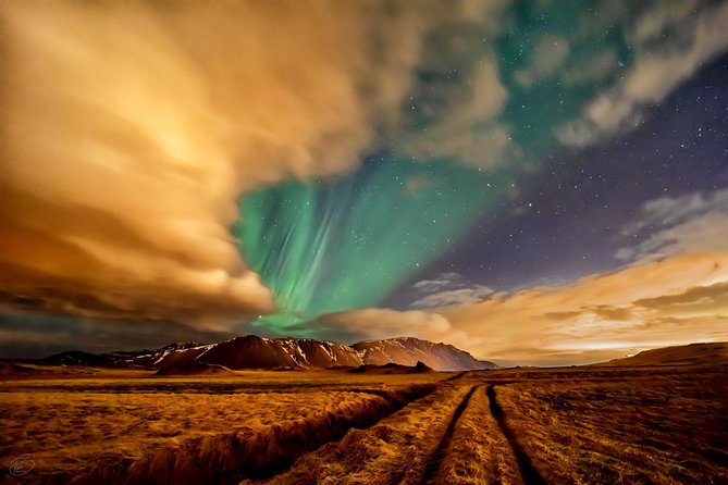 Aurora/Northern light hunt and photos (photography help provided) - Is $319 a Fair Price?
