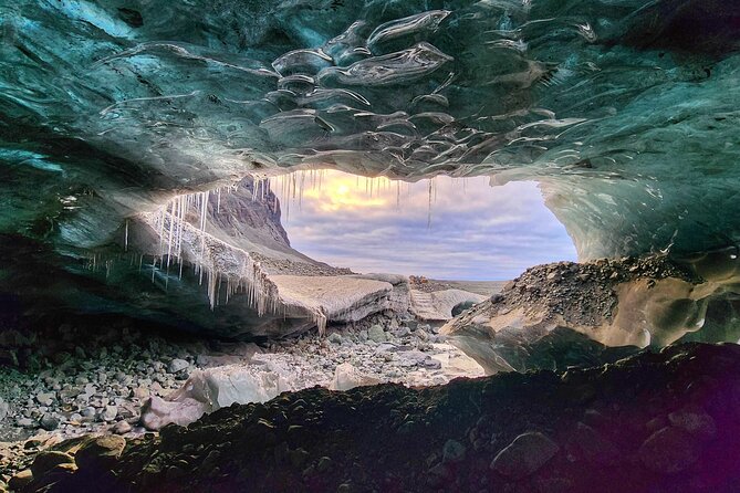 Blue Ice Cave Exploration from Jökulsárlón (Small Group Tour) - What the $262.77 price includes