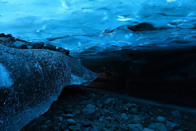 Blue Ice Cave Exploration from Jökulsárlón (Small Group Tour) - Who should book this experience?