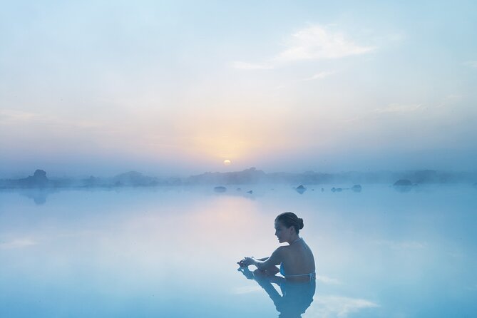 Blue Lagoon Admission Including Return Transfers from Reykjavik - Masks, drinks, sauna, and quiet corners