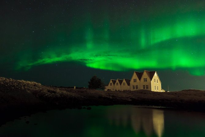Blue Lagoon and Northern Lights Tour Including Admission - Two Iceland classics in one very long day