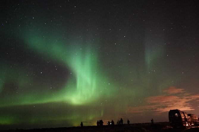 Chasing Aurora Borealis with Warmth and Treats in Premium Tour! - Camera advice and the tripod question