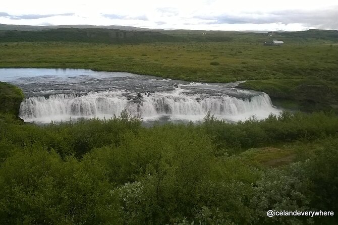 Classic Golden Circle & Kerið Small-Group Tour from Reykjavík - Kerið adds a volcanic crater to the route