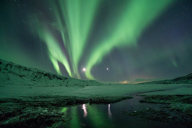 Cozy Northern Lights Tour with Icelandic Treats - Leaving Reykjavik after dark