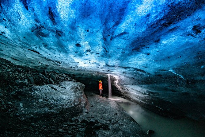 Crystal Ice Cave & Super Jeep Tour from Jökulsárlón - Inside the ice cave: beauty with limits