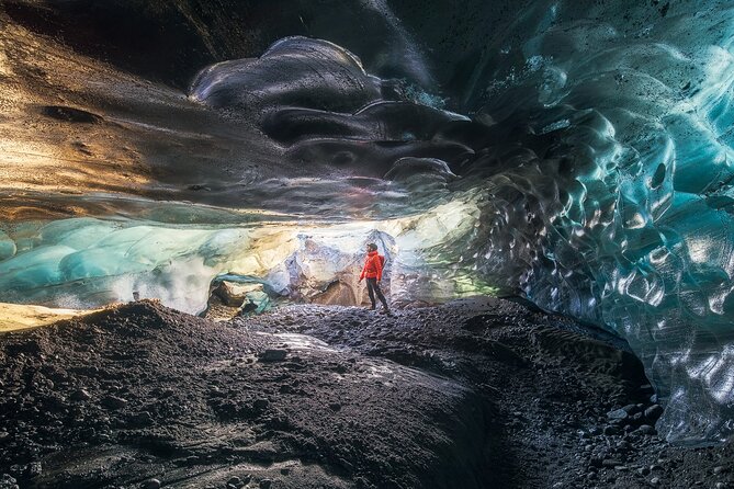Crystal Treasures of Vatnajökull: Ice Cave Adventure - The bus ride to the glacier
