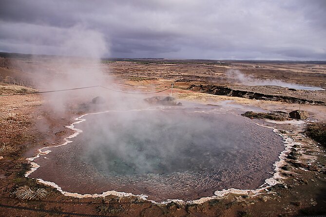 Day Trip to the Golden Circle and Blue Lagoon from Reykjavik - Kerið crater and the fee that is easy to miss
