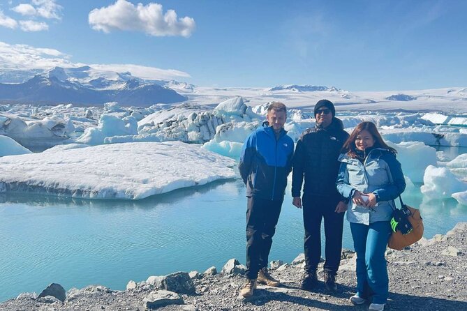 Diamond Beach & Jökulsárlón Floating Glacier Guided Day Tour - Vatnajökull National Park and the final glacier view