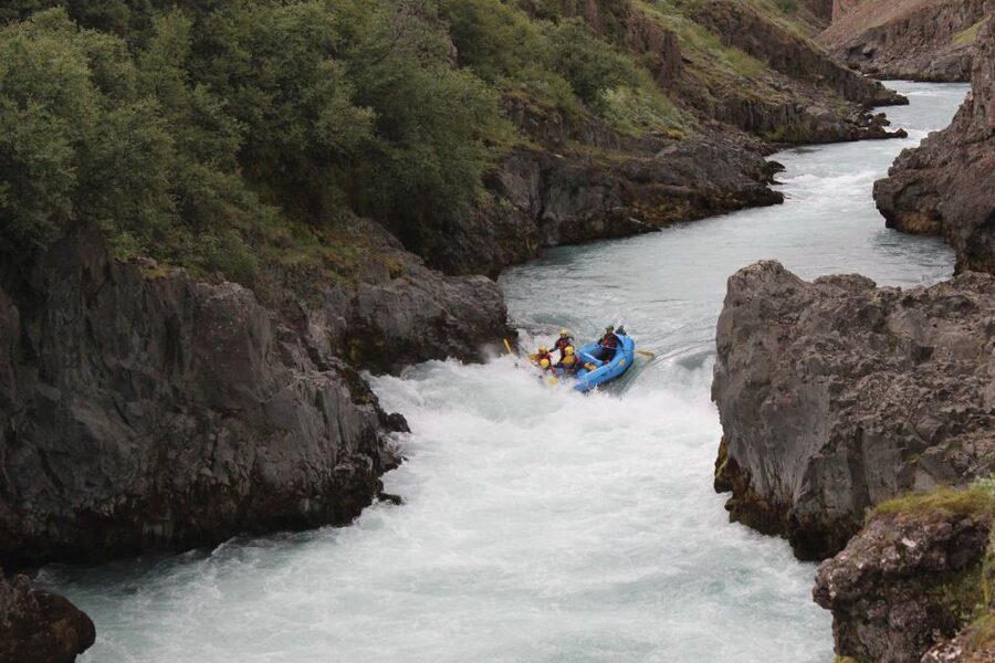 East Glacial River Extreme Rafting - Why the East Glacial River feels like a real adventure