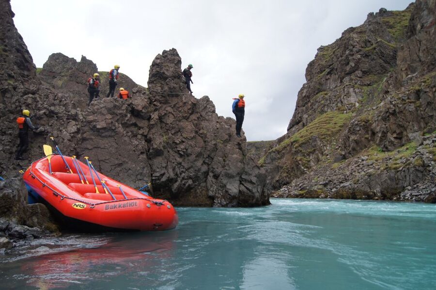 East Glacial River Extreme Rafting - The safety briefing is part of the experience