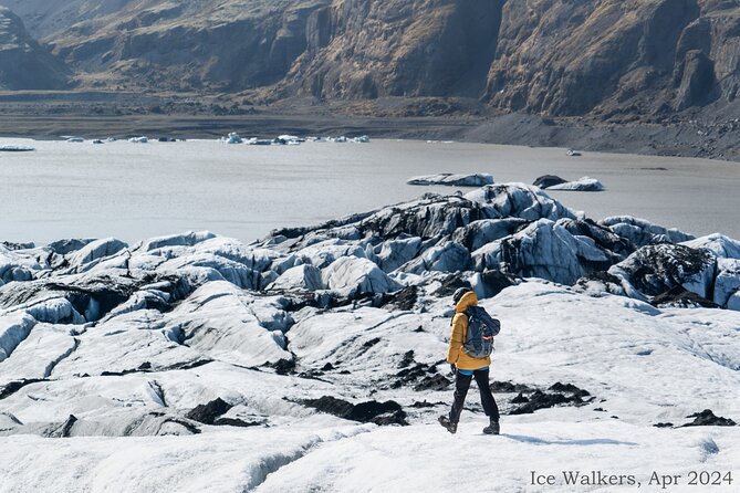 Easy Hike on Sólheimajökull Glacier - Reaching Sólheimajökull from the parking lot