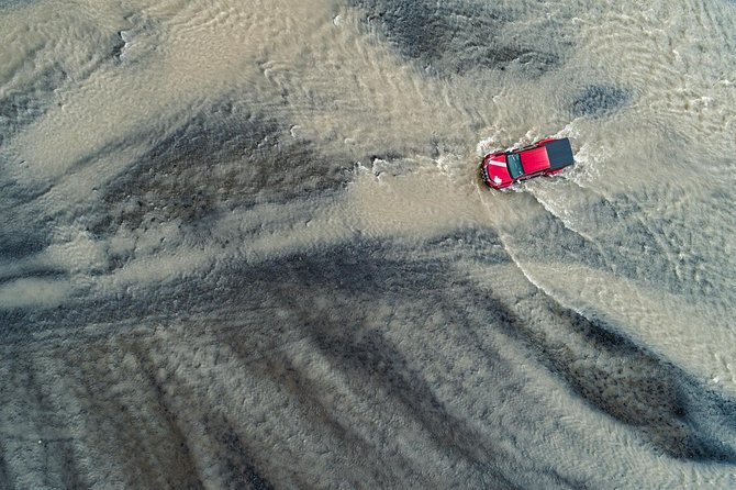 Eyjafjallajokull and Thorsmork Experience - Why Þórsmörk calls for a Super Jeep