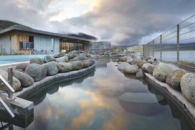 Fontana Geothermal Spa and Golden Circle Tour From Reykjavik - Who gets the best value from this tour?