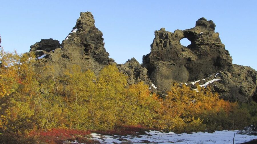 From Akureyri: Godafoss and Lake Myvatn - Winter or summer: which season suits you?