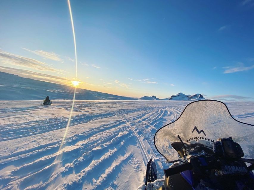 From Gullfoss: Langjökull Ice Cave and Snowmobile Tour - Learning the snowmobile in ten minutes