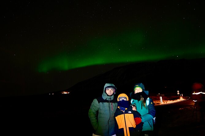 From Reykjavik 4x4 Minibus Northern Lights with Photo and Cocoa - Chasing the aurora beyond Reykjavik