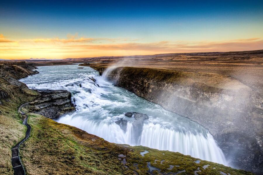 From Reykjavik: Best of Golden Circle Guided Tour - Þingvellir: where geology meets Icelandic history