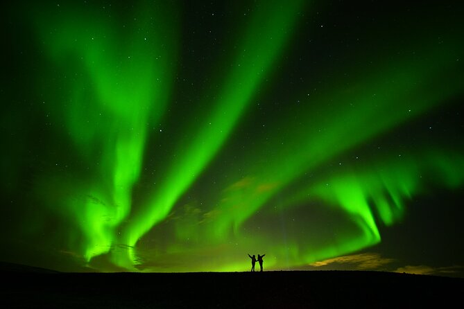 From Reykjavík: Evening Lava Tunnel Tour and Northern Lights Tour - From cave walls to open sky