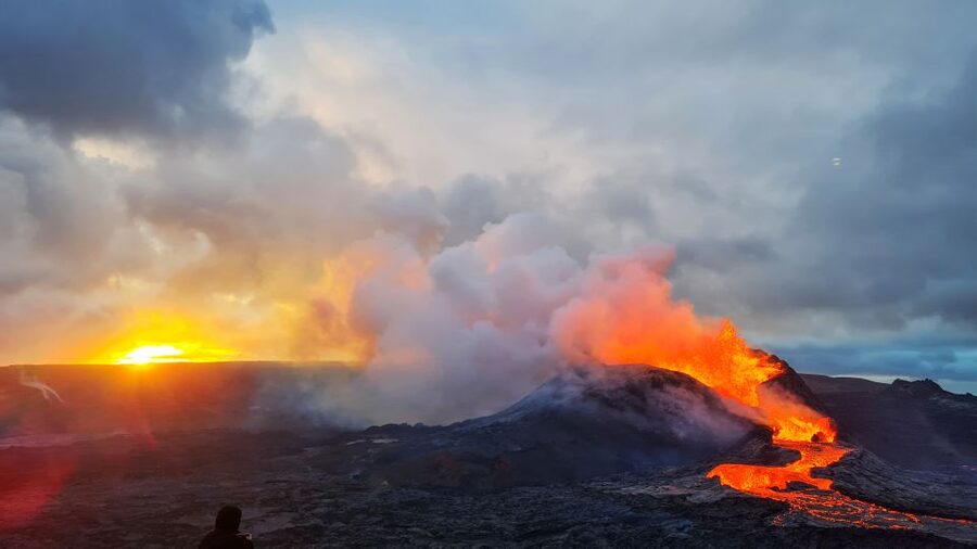 From Reykjavík: Fagradalsfjall Volcano Hike with Geologist - The Reykjavík pickup and drive across Reykjanes