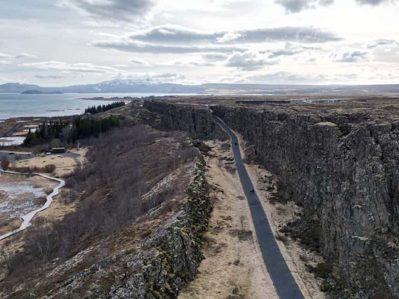From Reykjavik: Fire And Ice Helicopter Tour with 2 Landings - Second landing at Hengill Geothermal Area